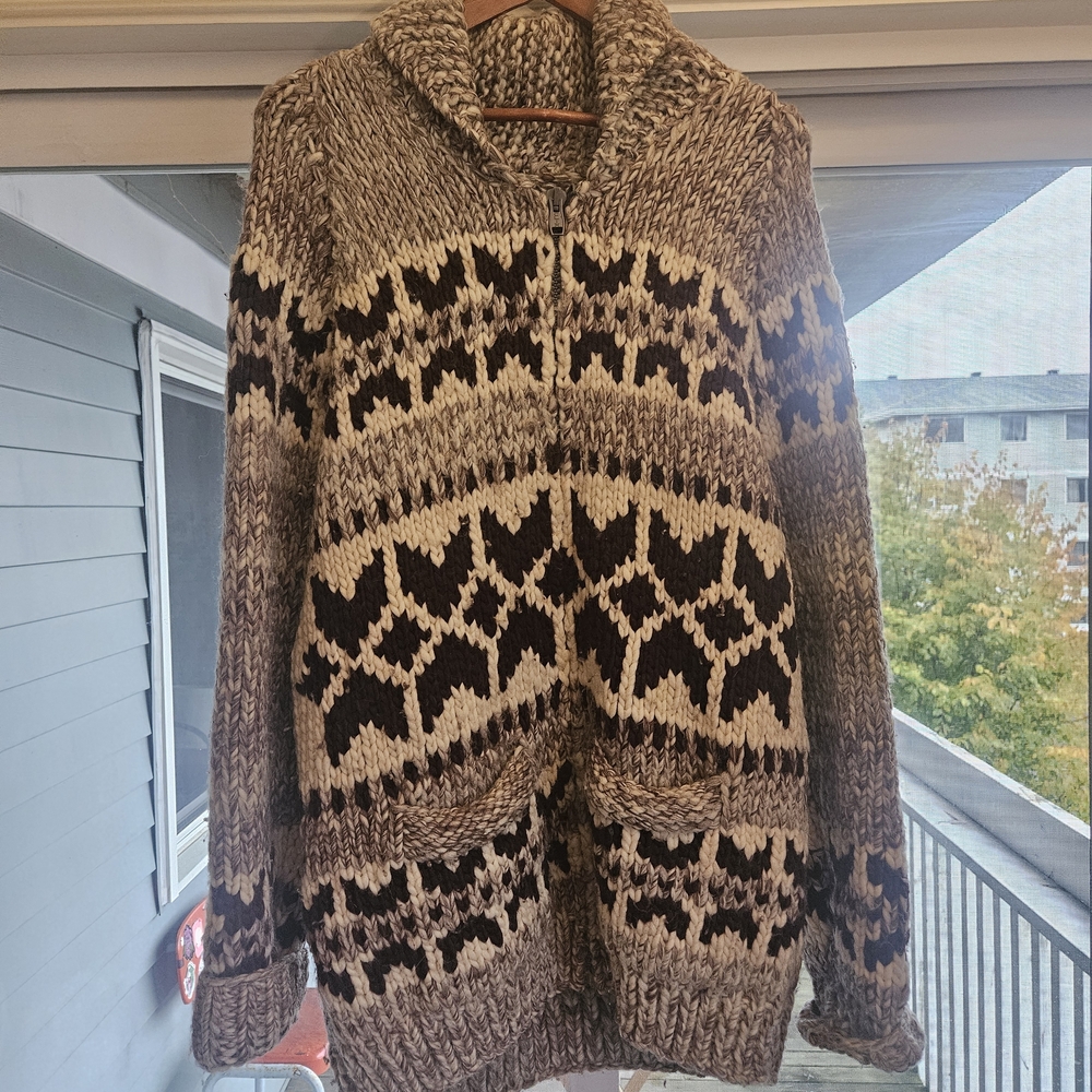 Pacific North West Authentic Cowichan Sweater (Hand Knit)